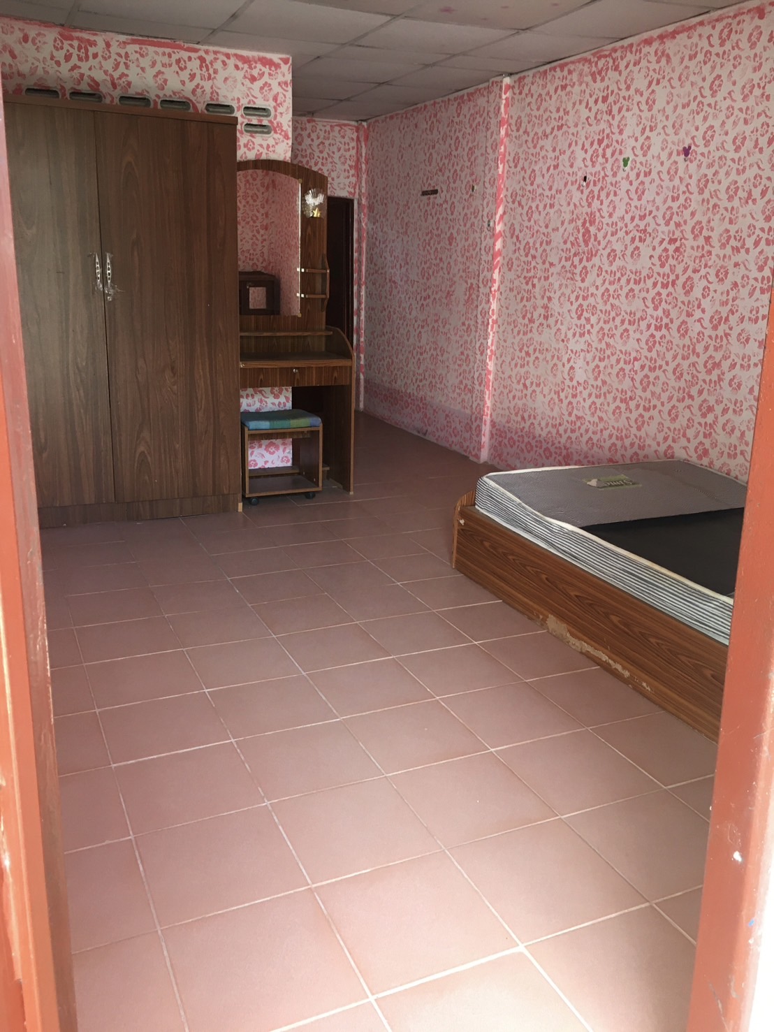 Room 16