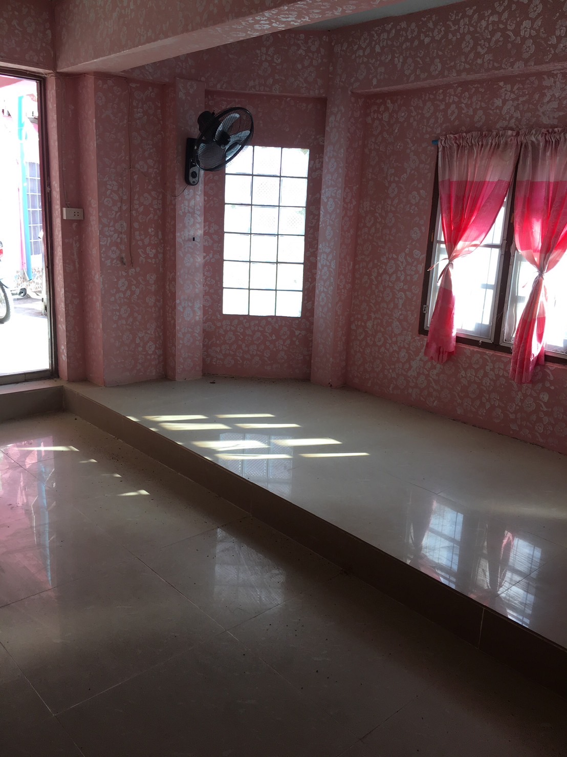 Room 19